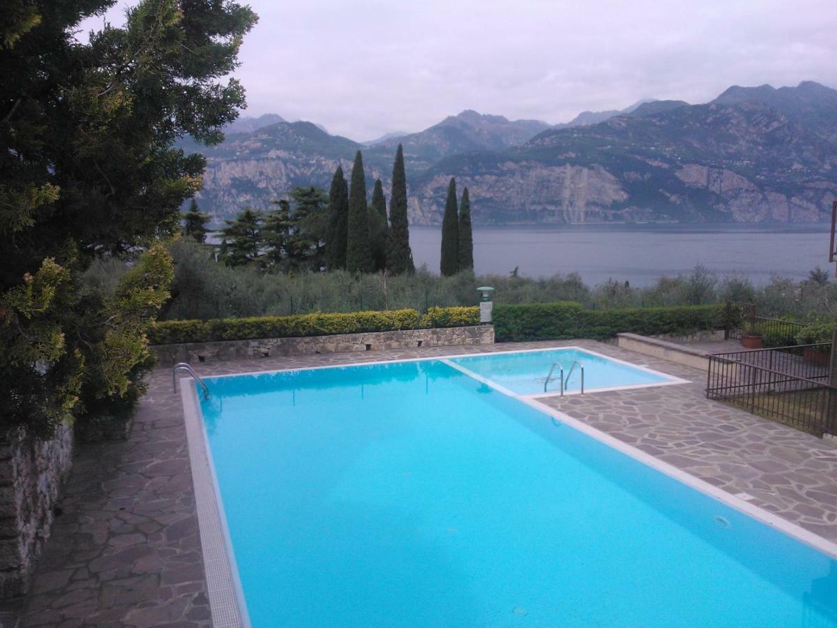 Appartamento Perla Del Lago - Enchanting Lake View มัลเชซิเน ภายนอก รูปภาพ